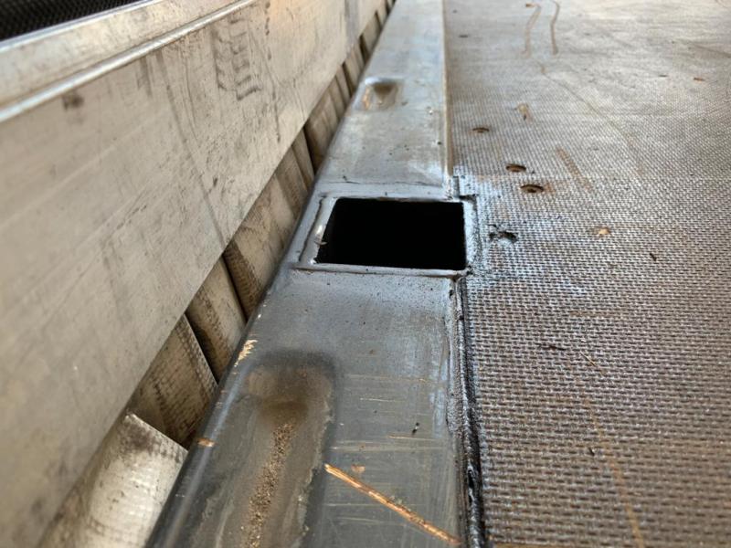 Закладная под коник на полуприцеп или прицеп