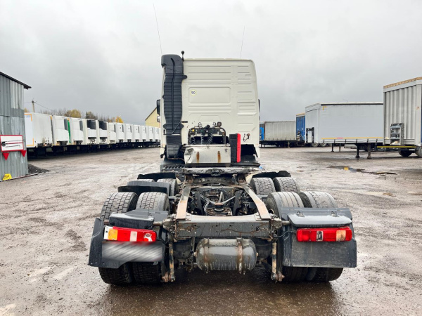 69082